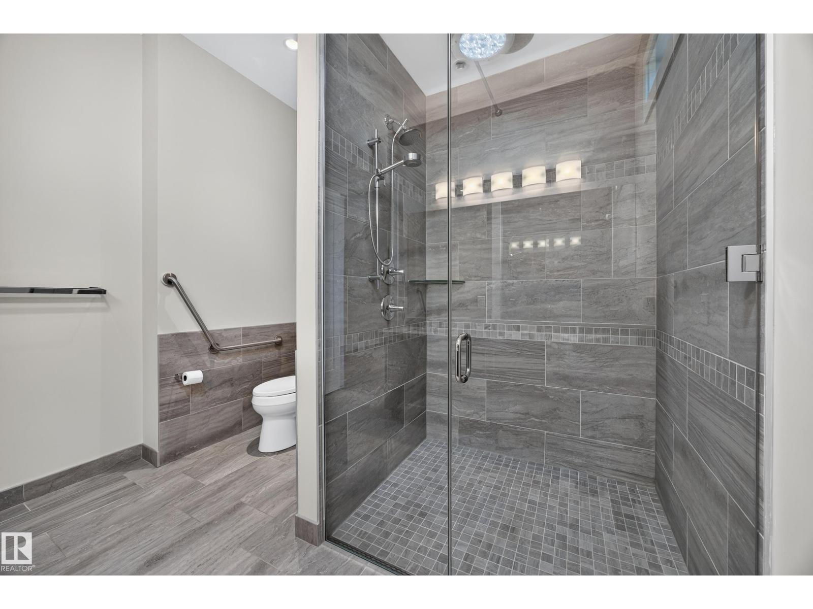 14606 95 Av Nw Property Photo 42