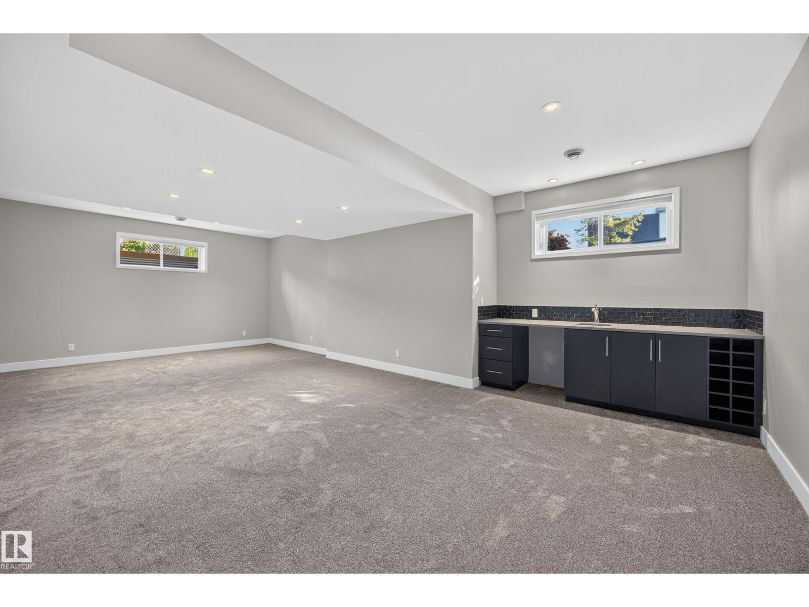 14606 95 Av Nw Property Photo 46