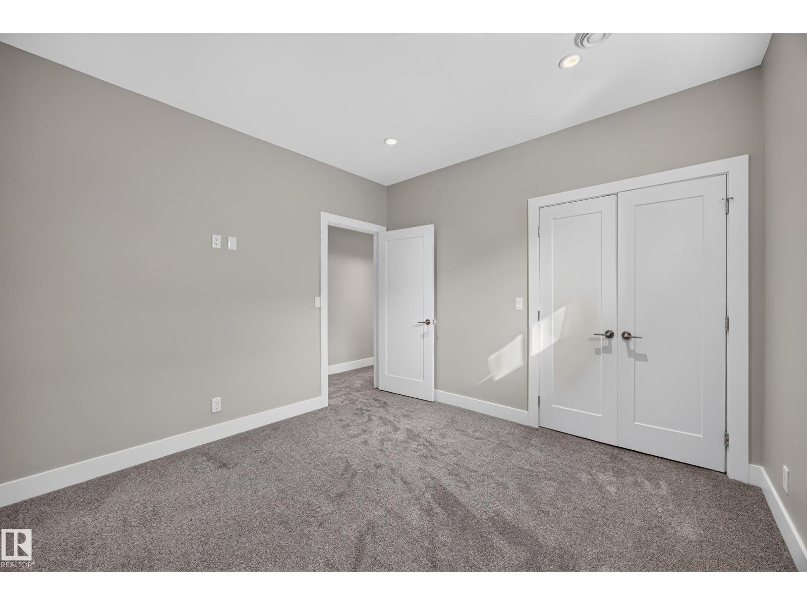 14606 95 Av Nw Property Photo 48