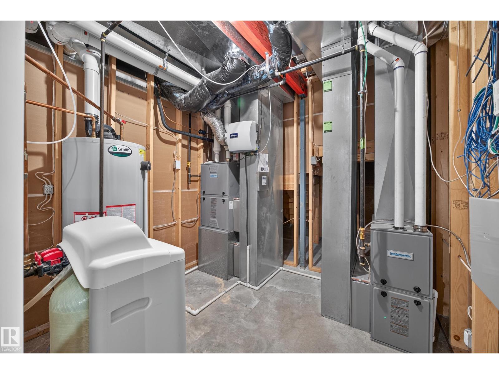 14606 95 Av Nw Property Photo 54