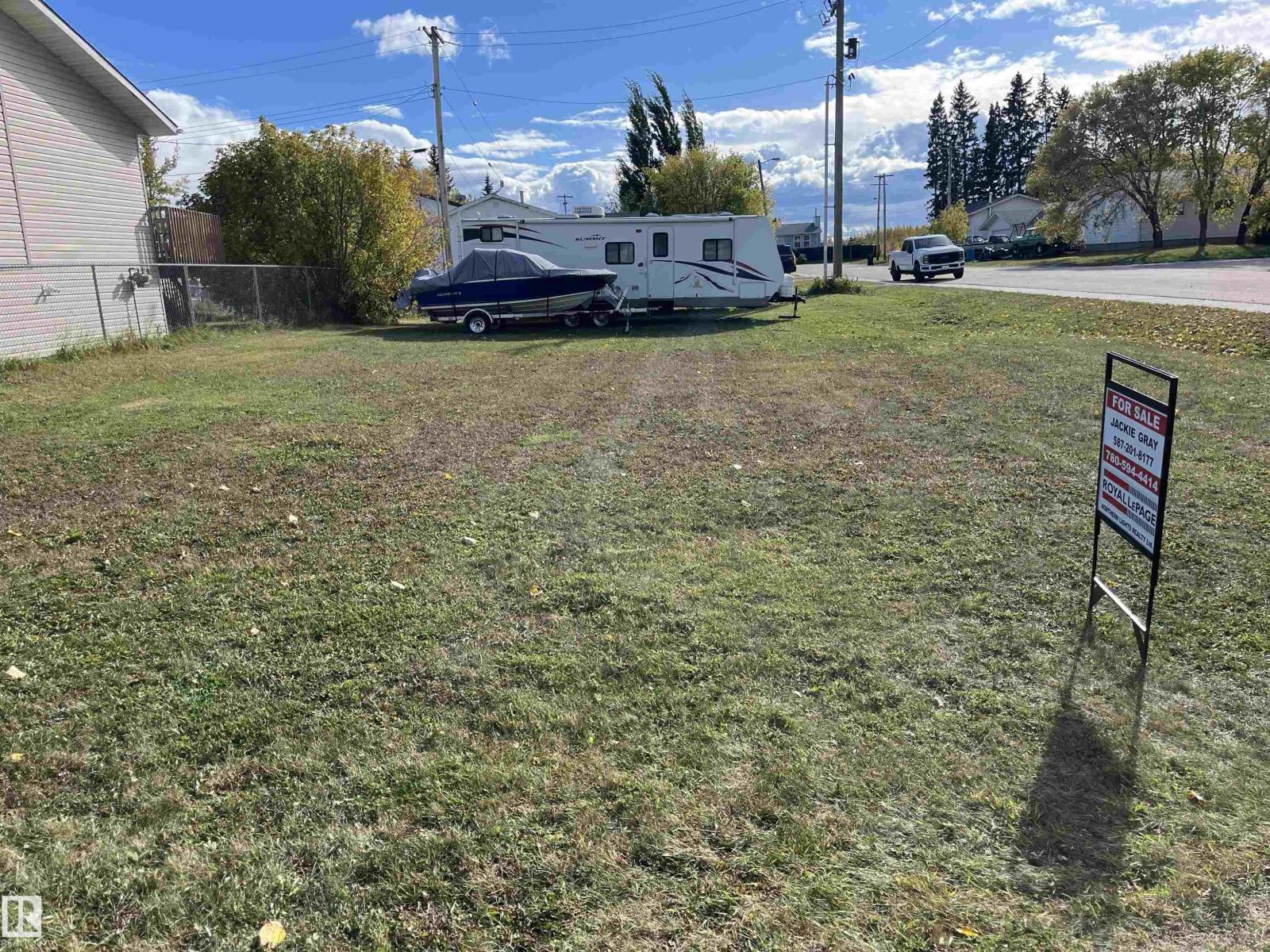 5114 51 Av Property Photo 1