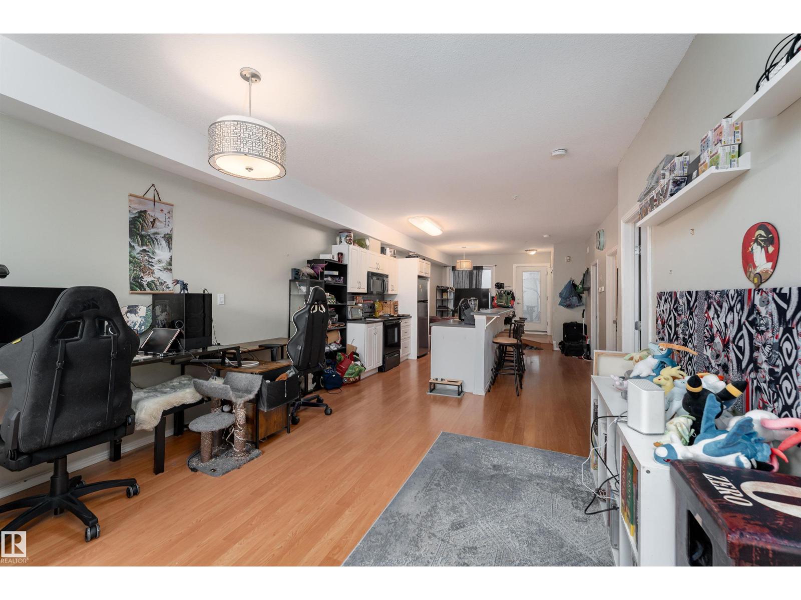 #104 11933 106 Av Nw Property Photo 11
