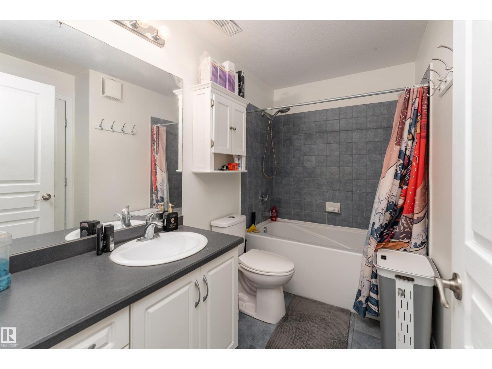 #104 11933 106 Av Nw Property Photo 17