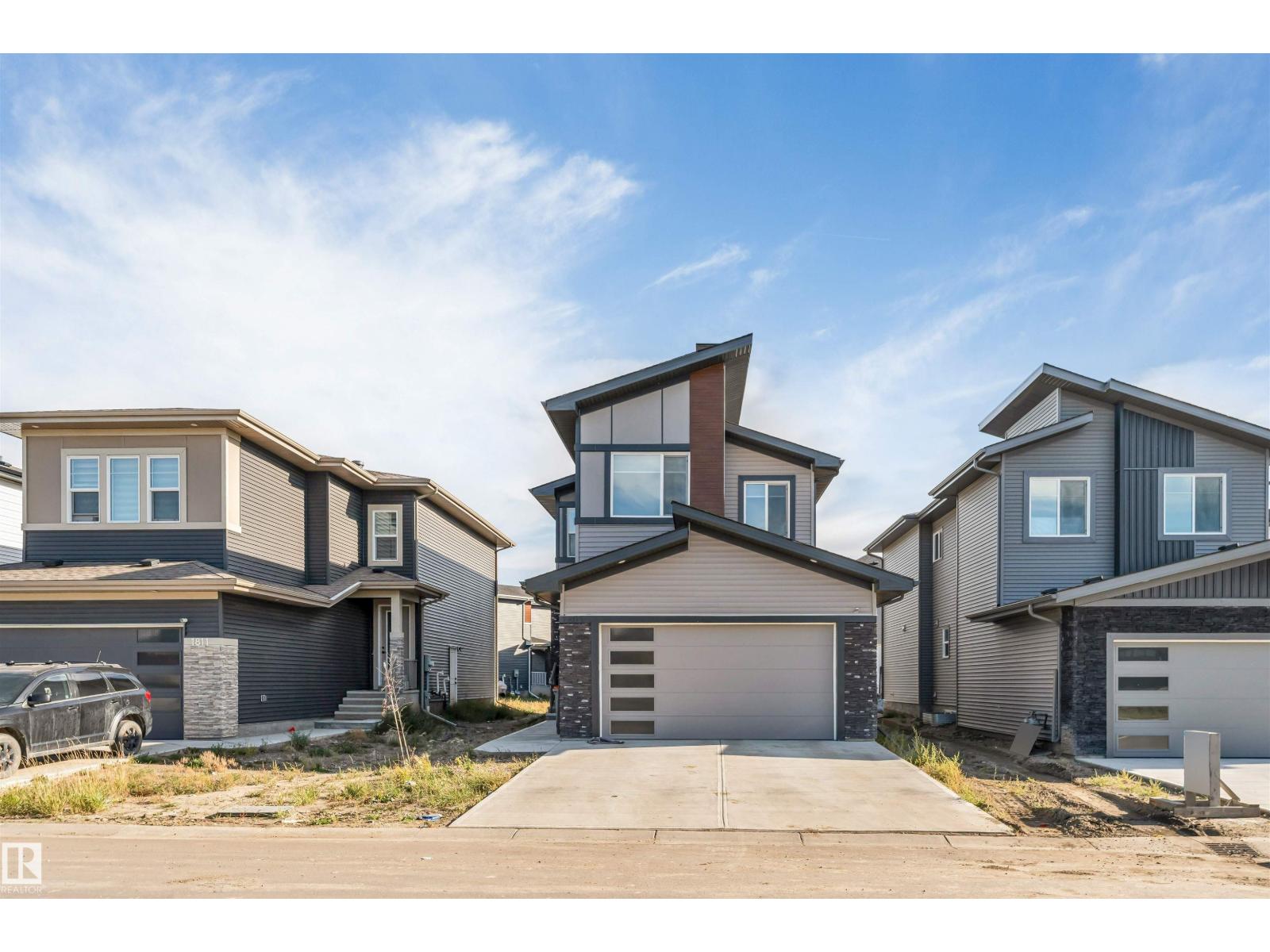 1805 60 Av Ne Property Photo 1