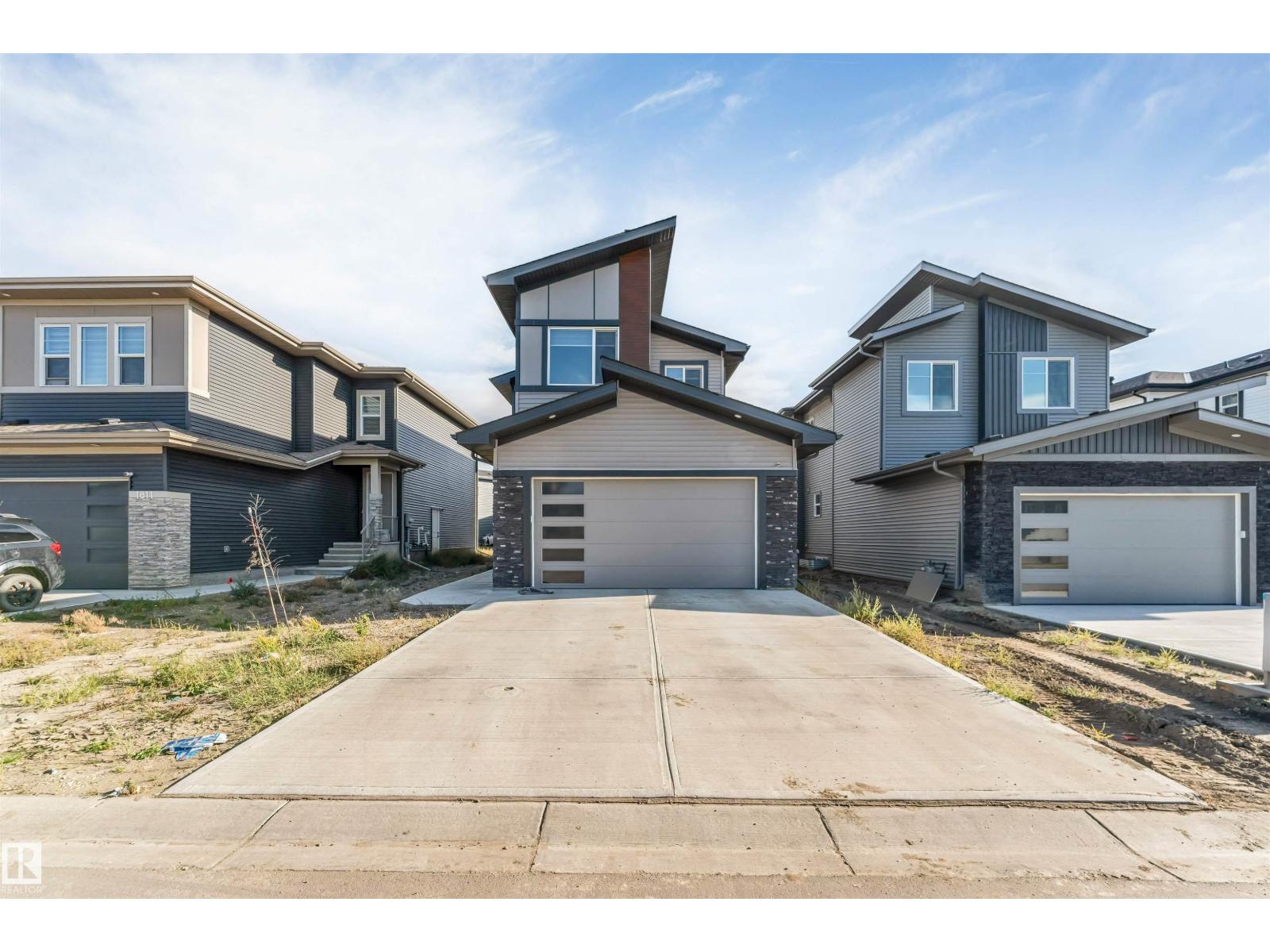1805 60 Av Ne Property Photo 2