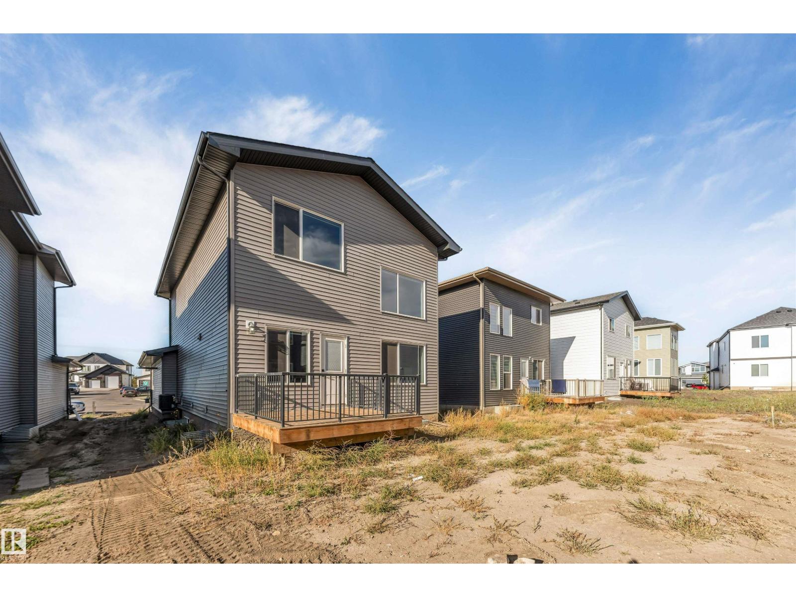 1805 60 Av Ne Property Photo 6