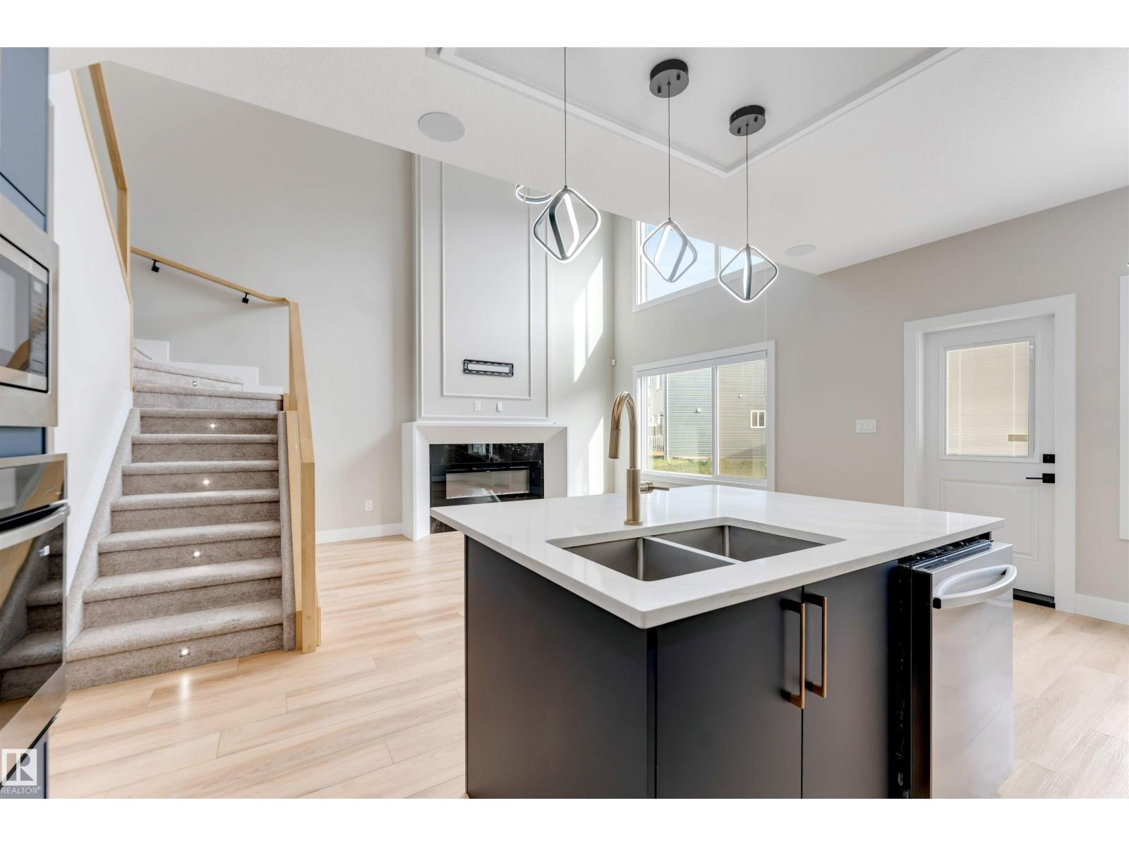 1805 60 Av Ne Property Photo 15