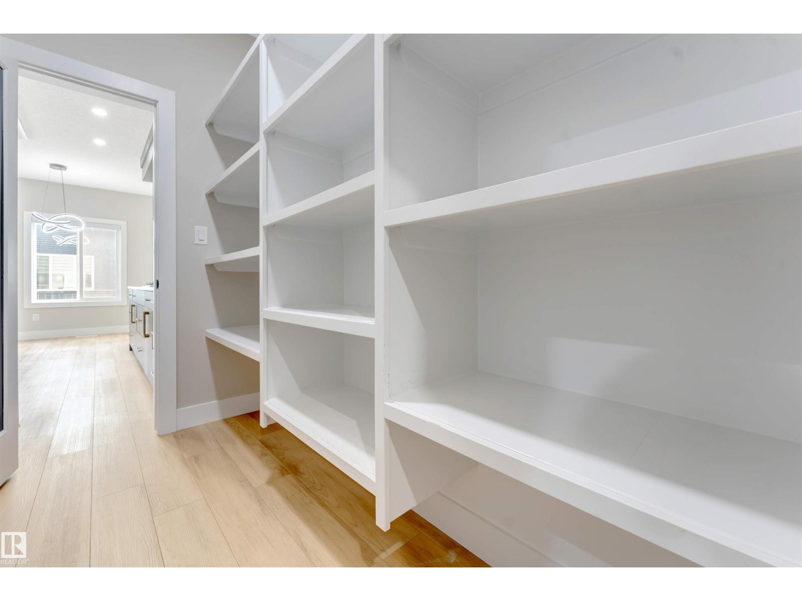 1805 60 Av Ne Property Photo 16