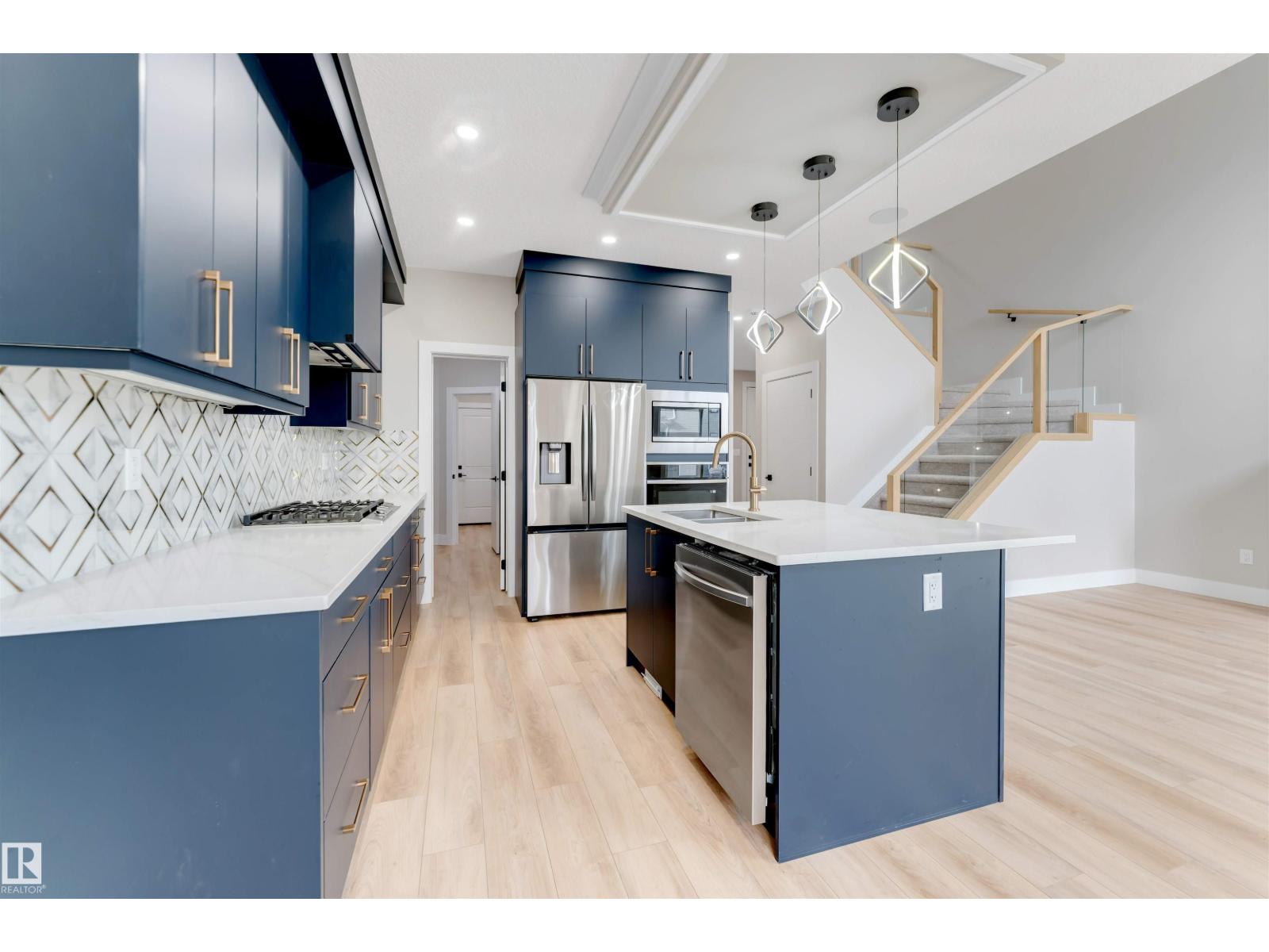 1805 60 Av Ne Property Photo 20