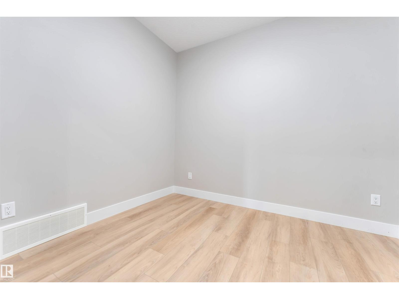 1805 60 Av Ne Property Photo 27