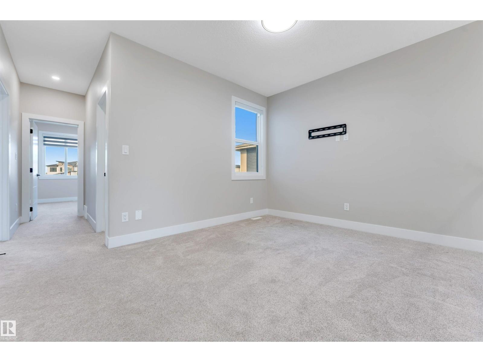1805 60 Av Ne Property Photo 31