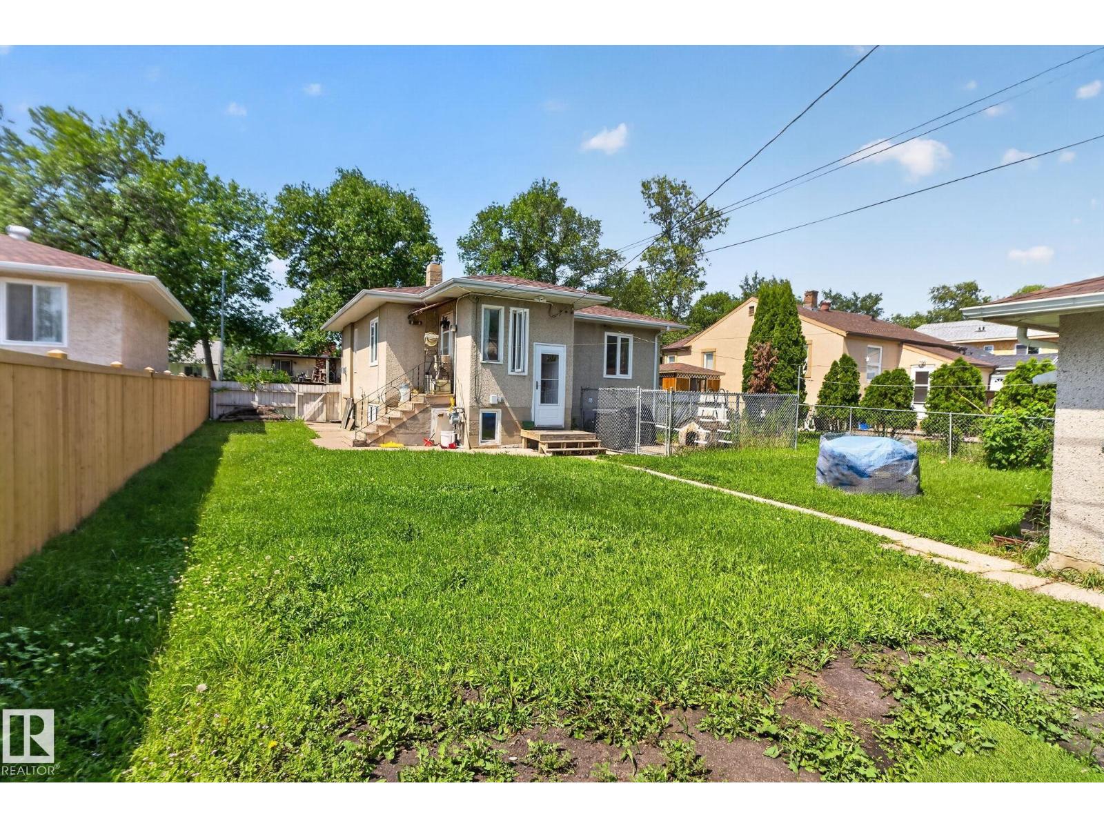 12229 88 St Nw Property Photo 34