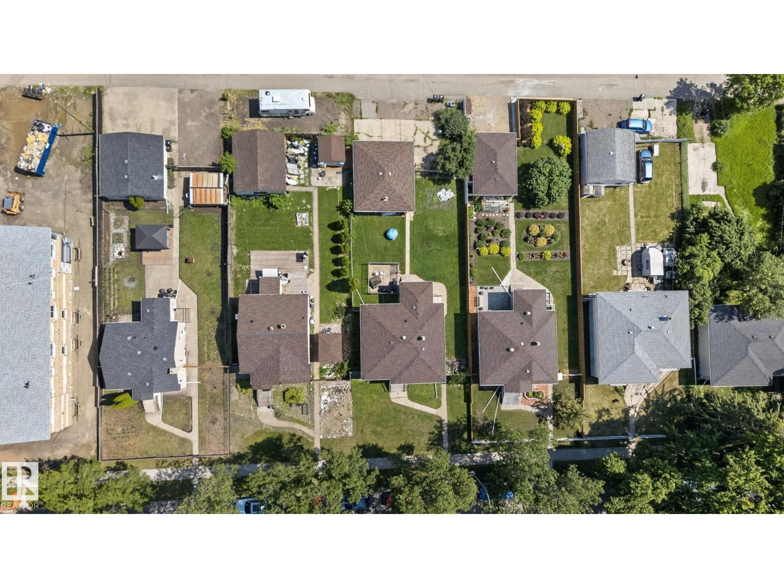 12229 88 St Nw Property Photo 40