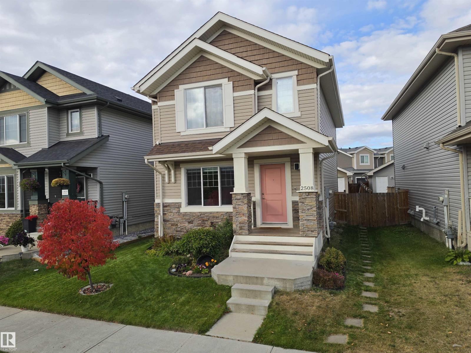 2508 20 Av Nw Property Photo 2