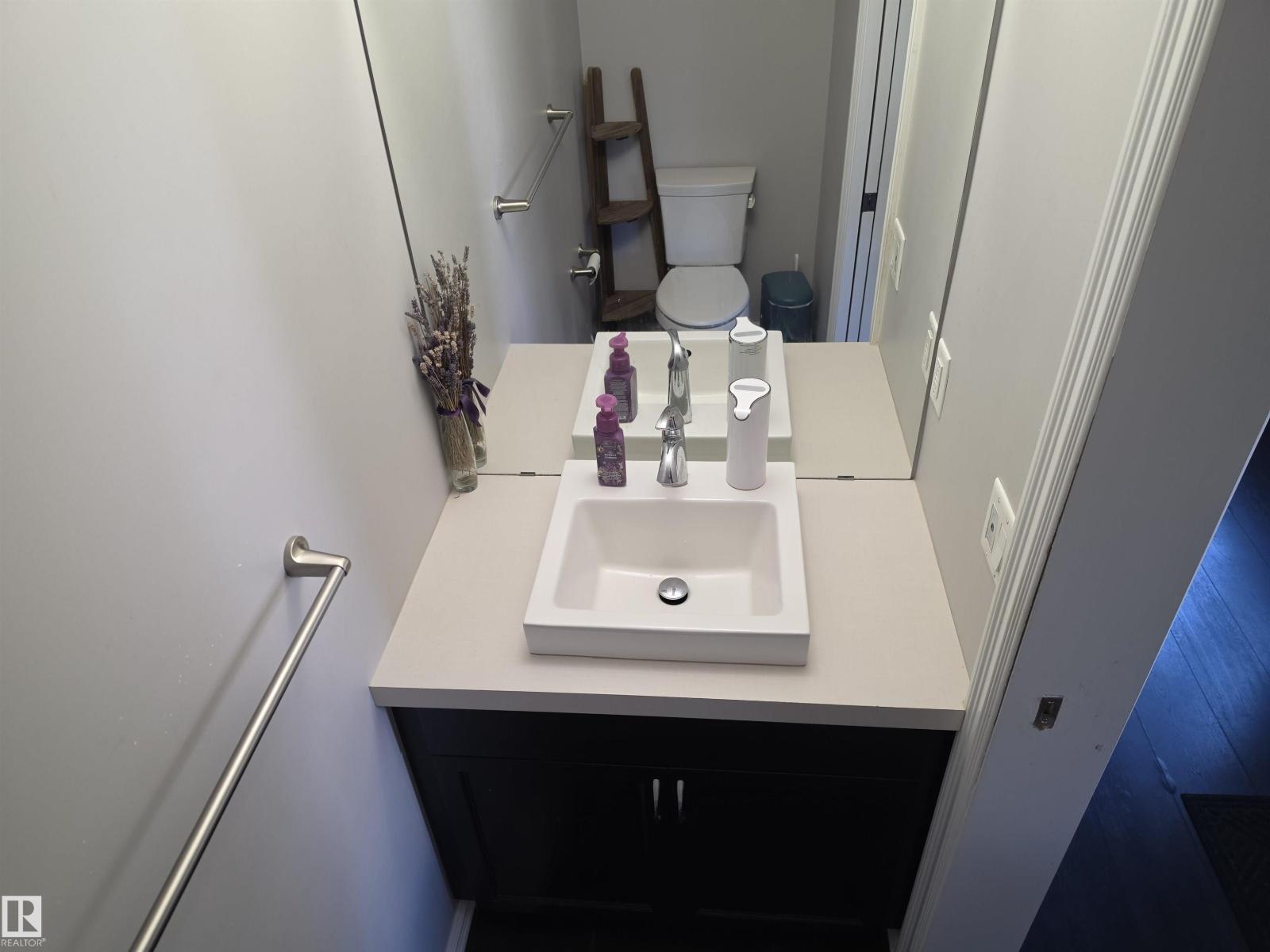 2508 20 Av Nw Property Photo 18