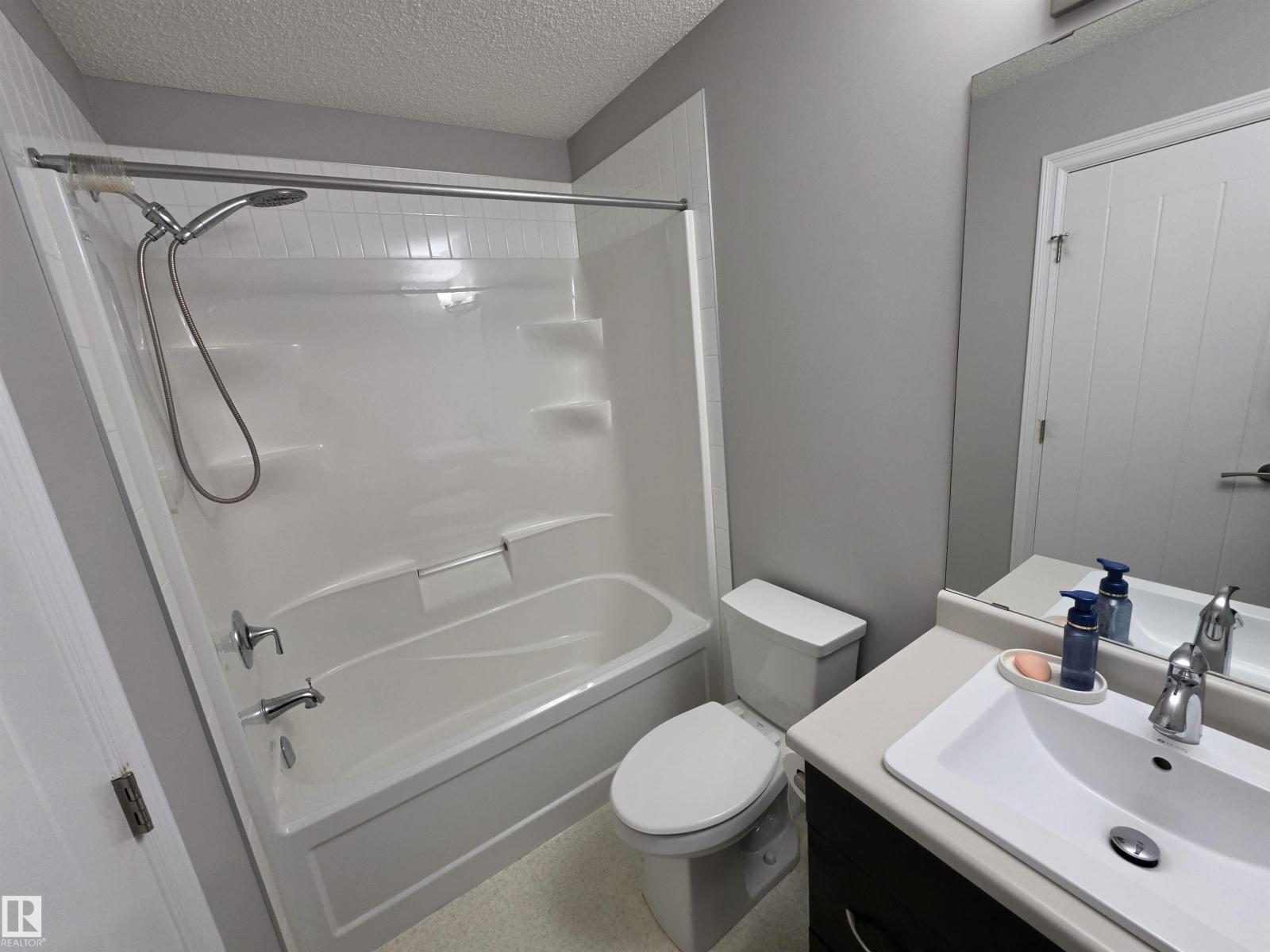 2508 20 Av Nw Property Photo 27
