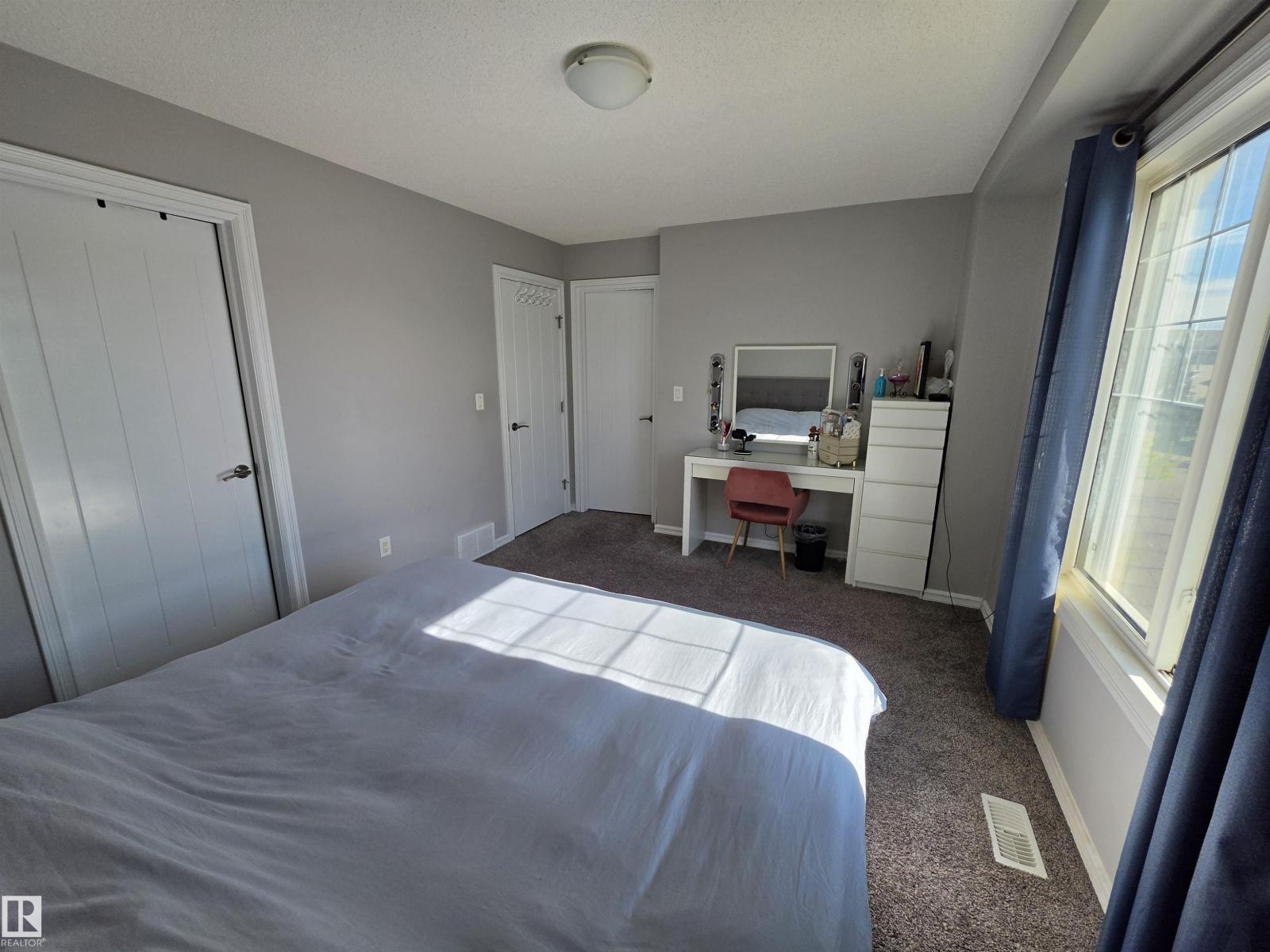 2508 20 Av Nw Property Photo 37