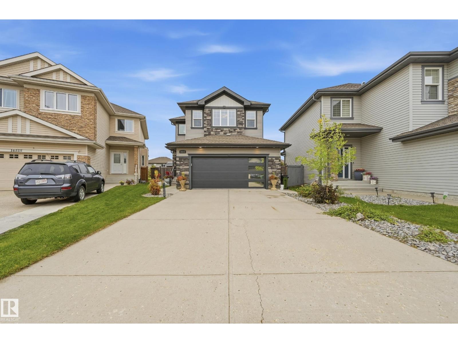 16511 136 ST NW Property Photo 1