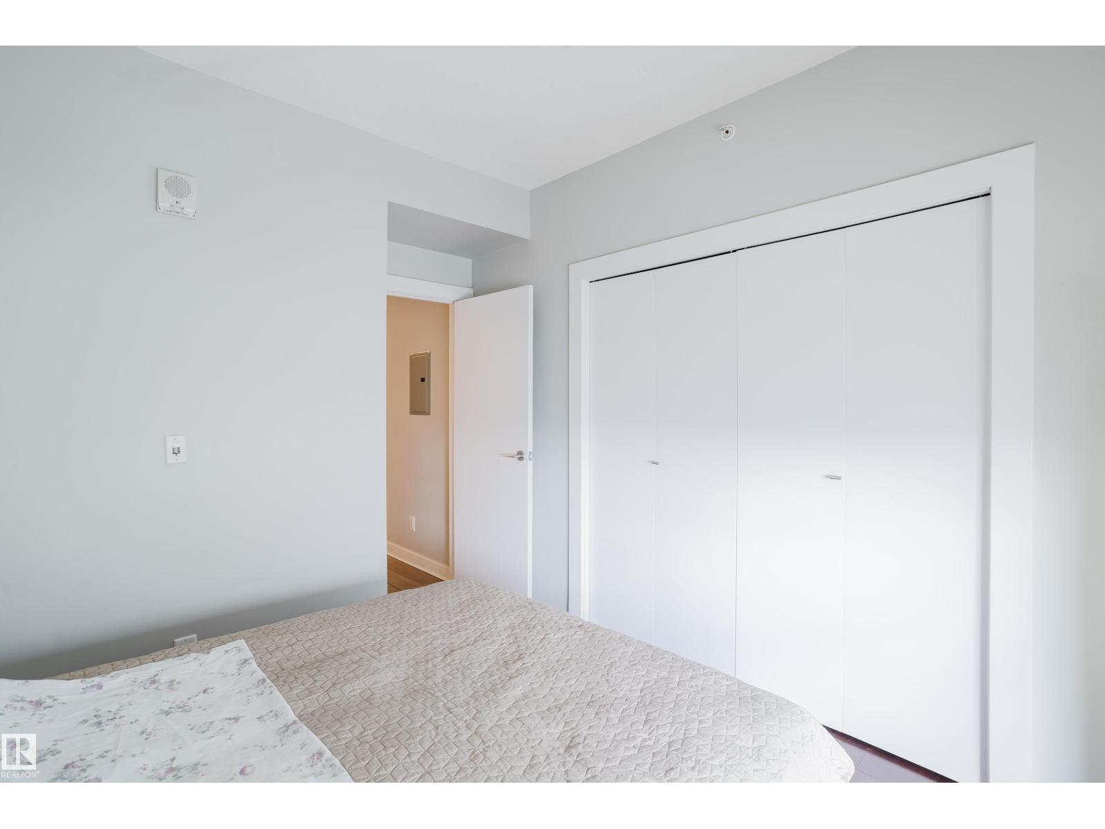 #2704 10152 104 St Nw Property Photo 4