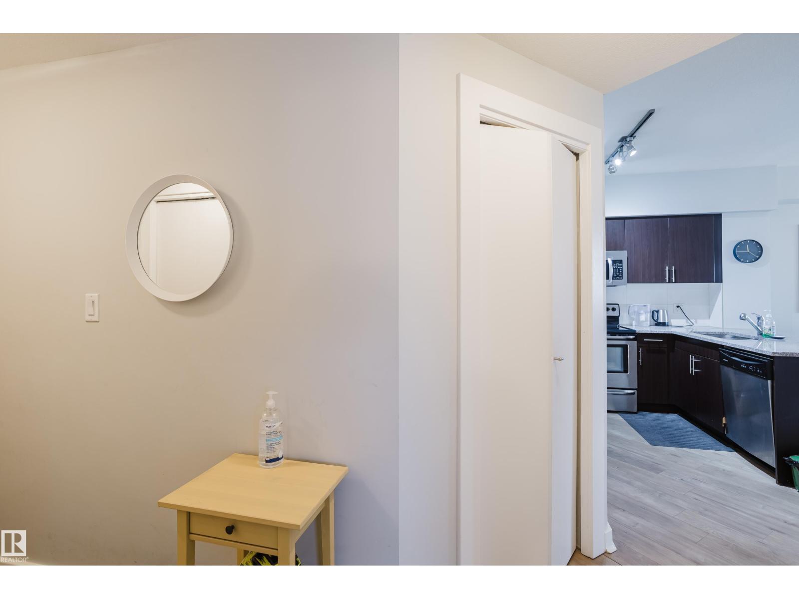 #2704 10152 104 St Nw Property Photo 7