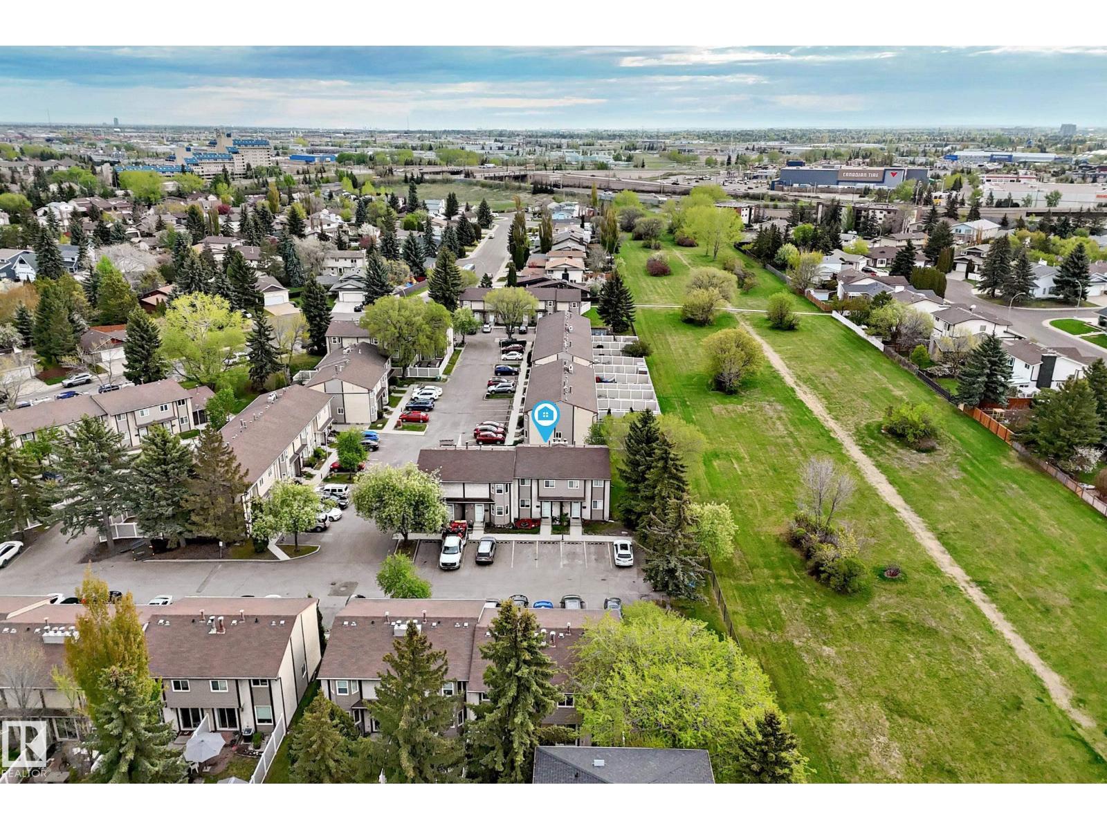#18 10453 20 Av Nw Property Photo 3