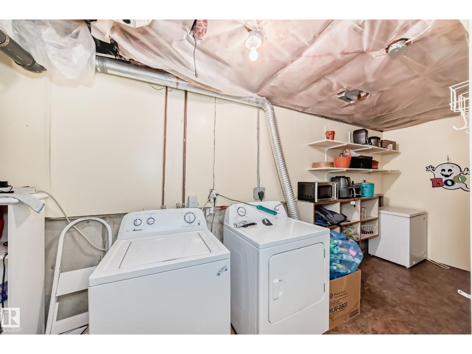 #18 10453 20 Av Nw Property Photo 37