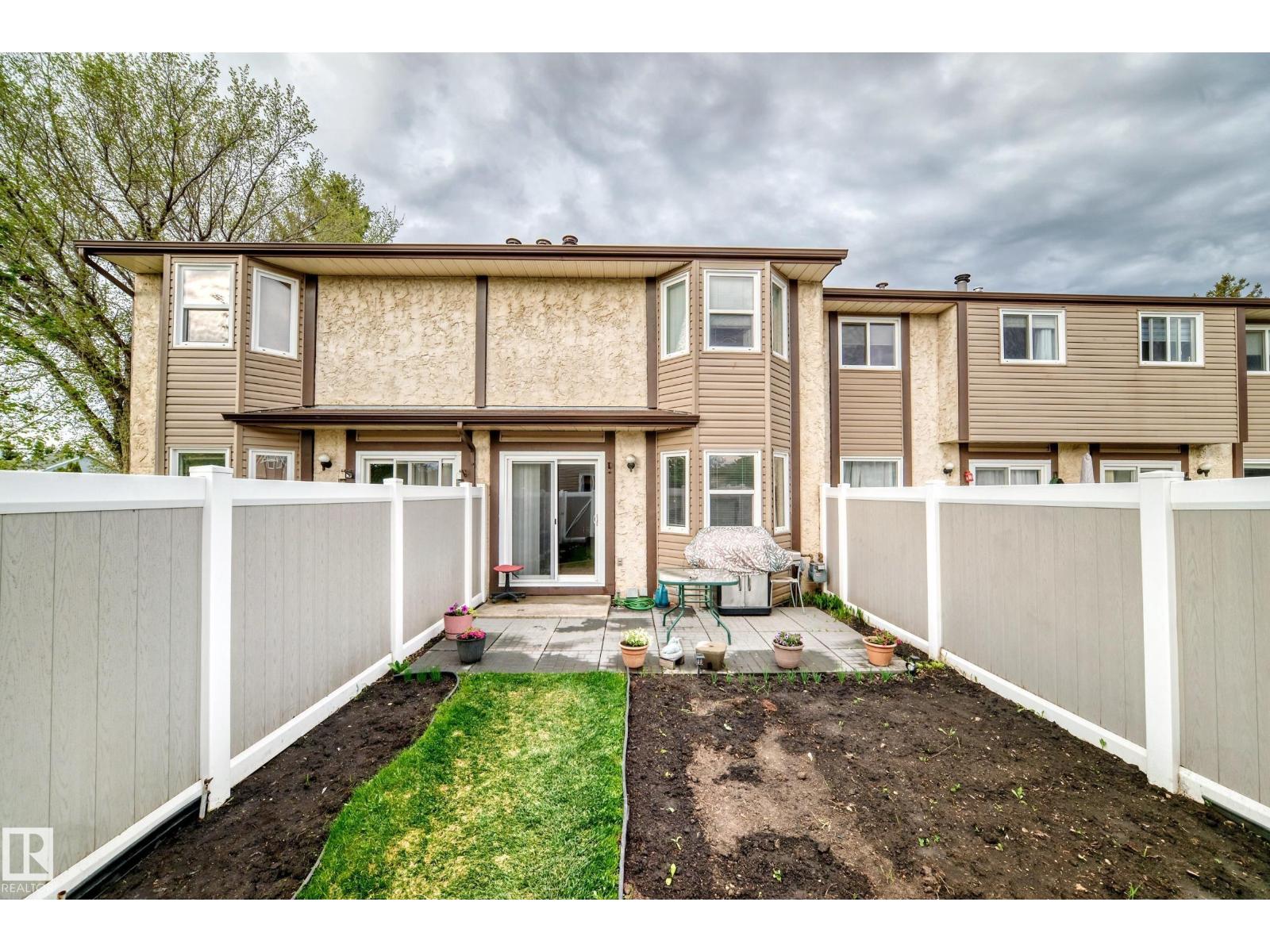 #18 10453 20 Av Nw Property Photo 43