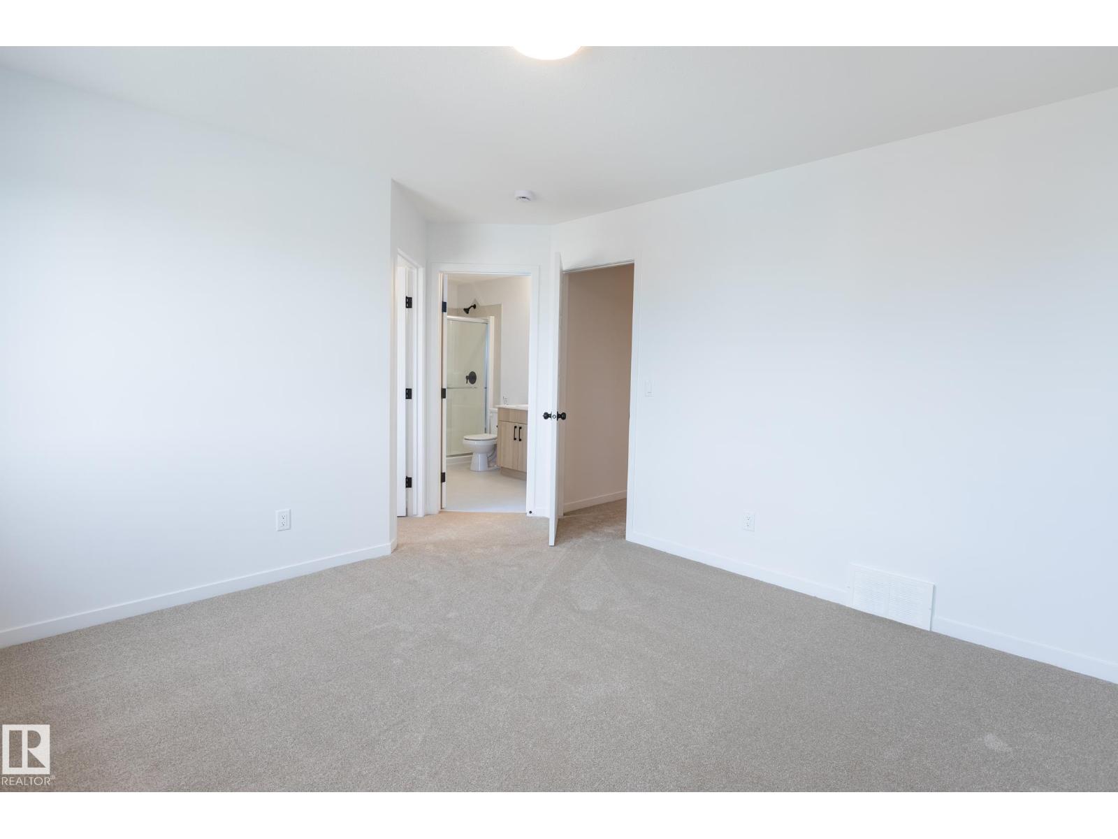 93 Silverstone Dr Property Photo 23