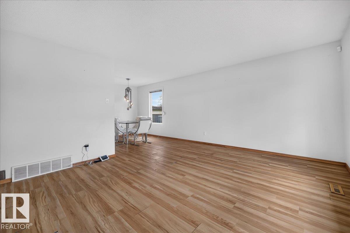 15128 88 St Nw Property Photo 8