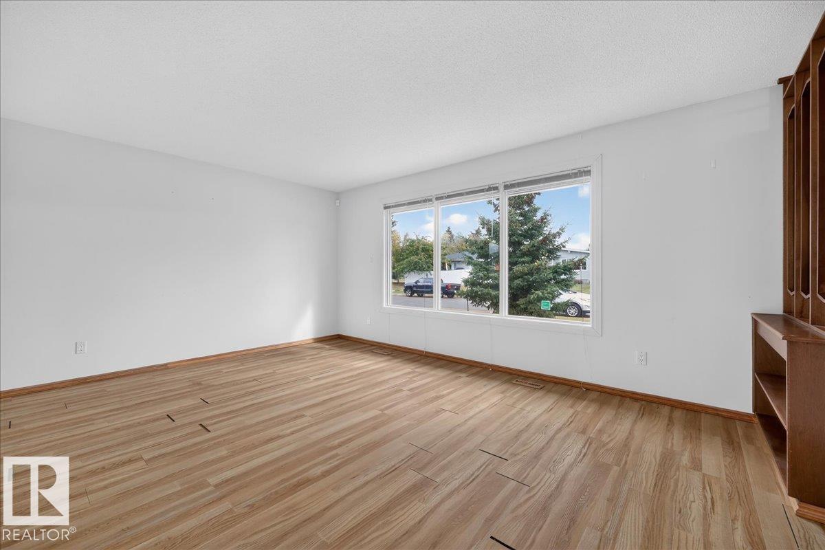 15128 88 St Nw Property Photo 11
