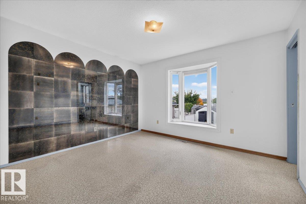 15128 88 St Nw Property Photo 27