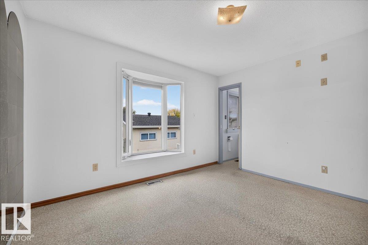 15128 88 St Nw Property Photo 30
