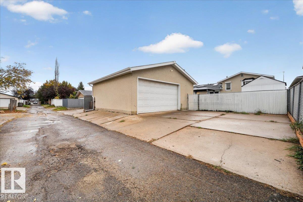 15128 88 St Nw Property Photo 49
