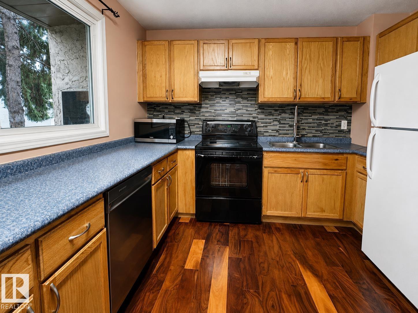 1704 37 St Nw Property Photo 8