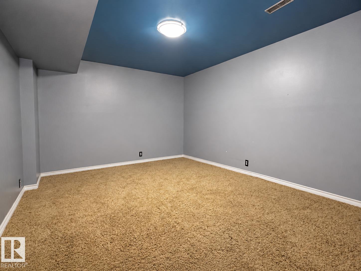 1704 37 St Nw Property Photo 27