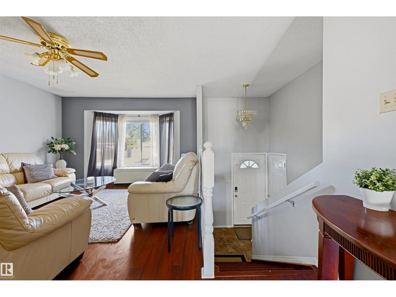 3519 33 Av Nw Property Photo 7