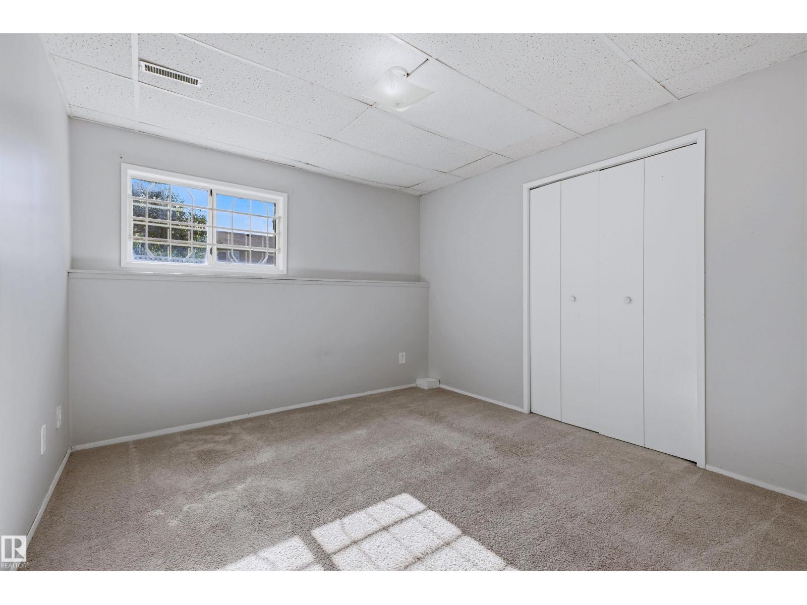 3519 33 Av Nw Property Photo 35