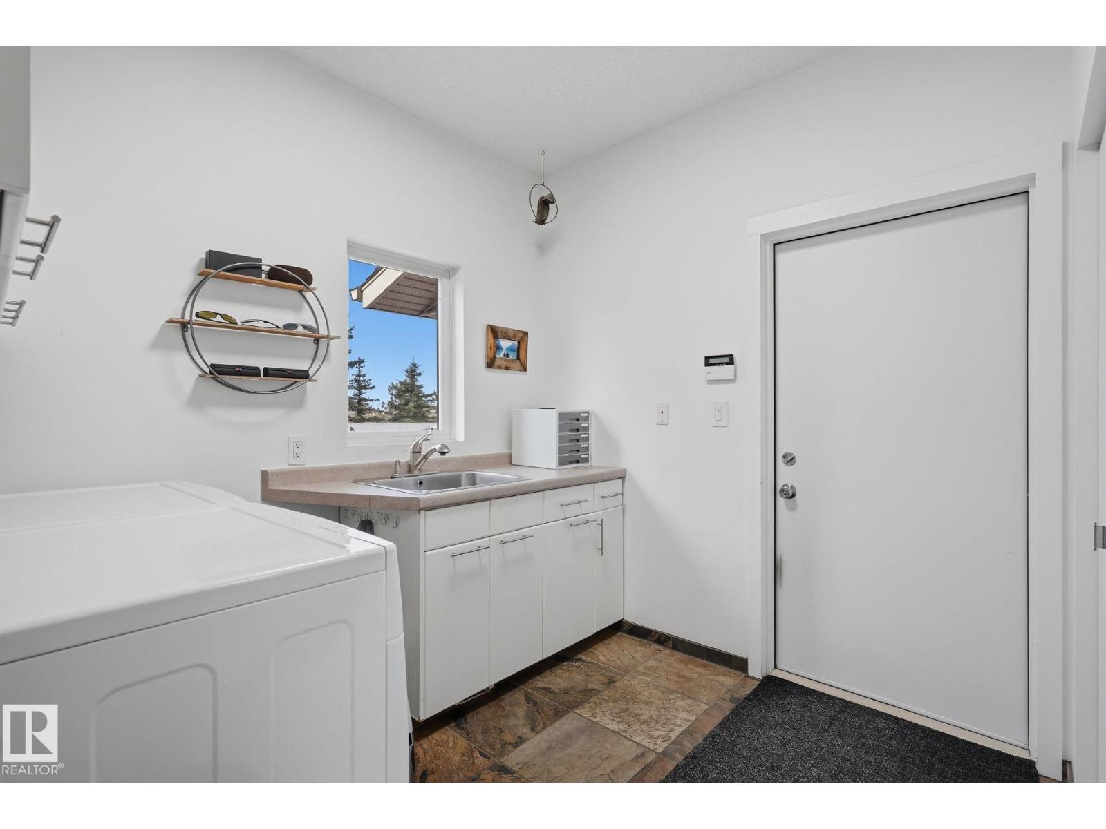 1730 Ellerslie Rd Sw Property Photo 33