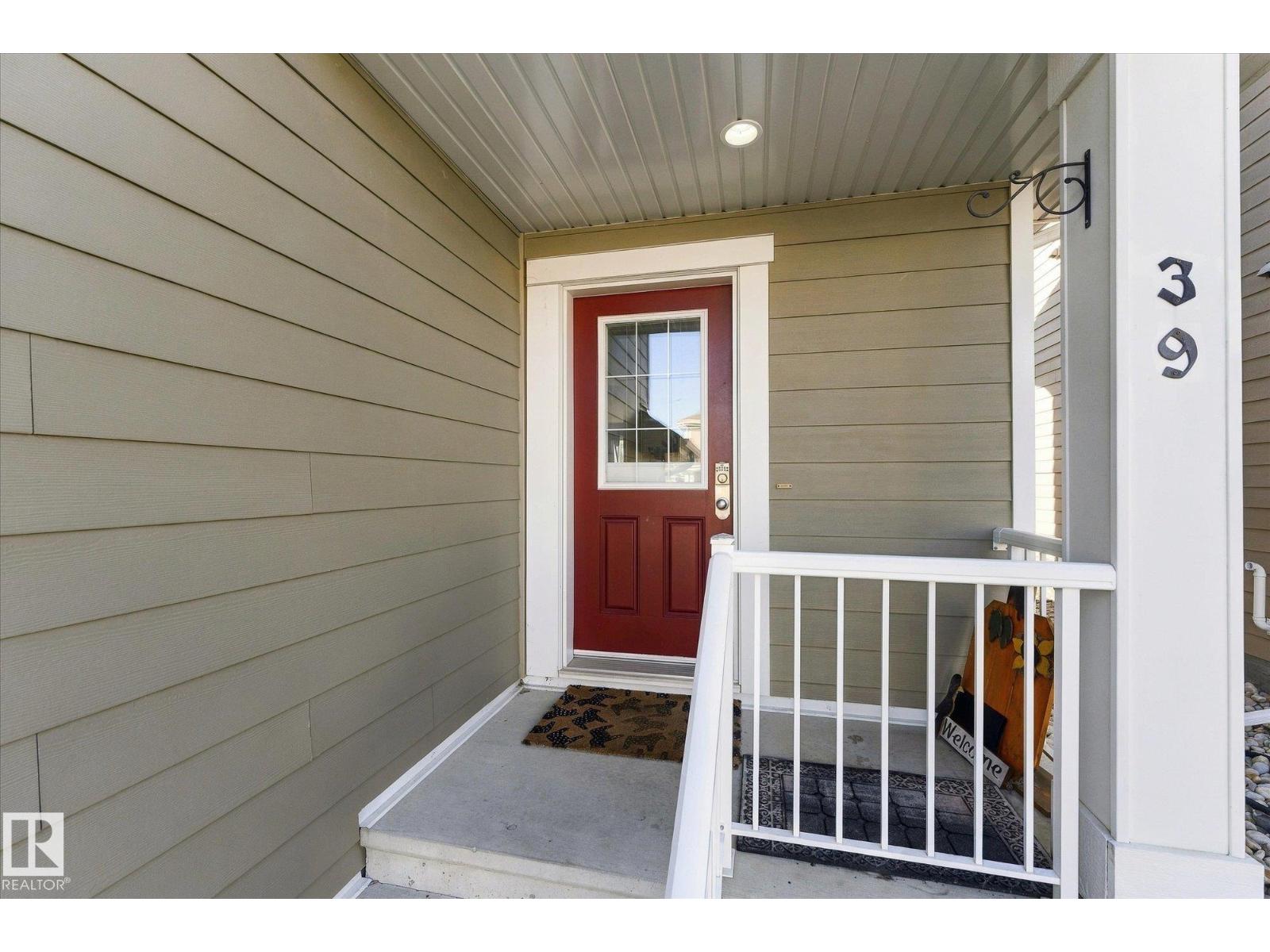 #39 219 Charlotte Wy Property Photo 4