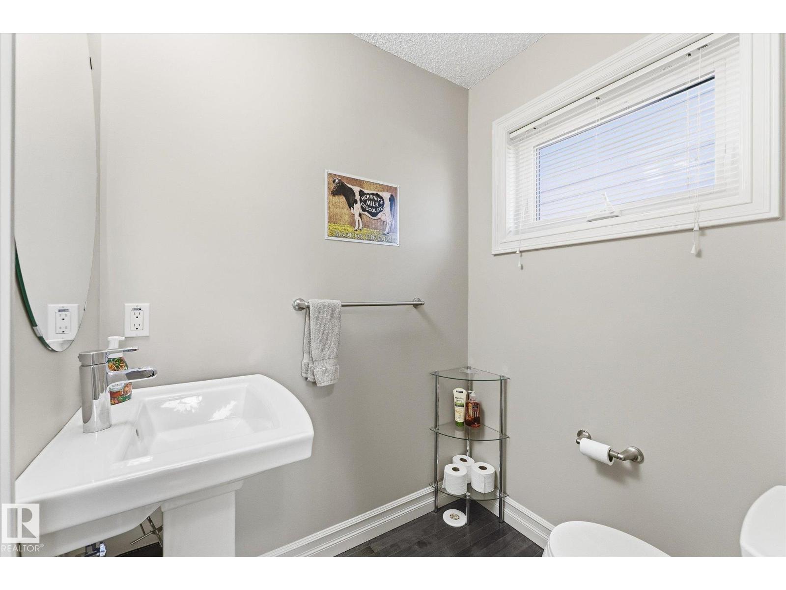 #39 219 Charlotte Wy Property Photo 18