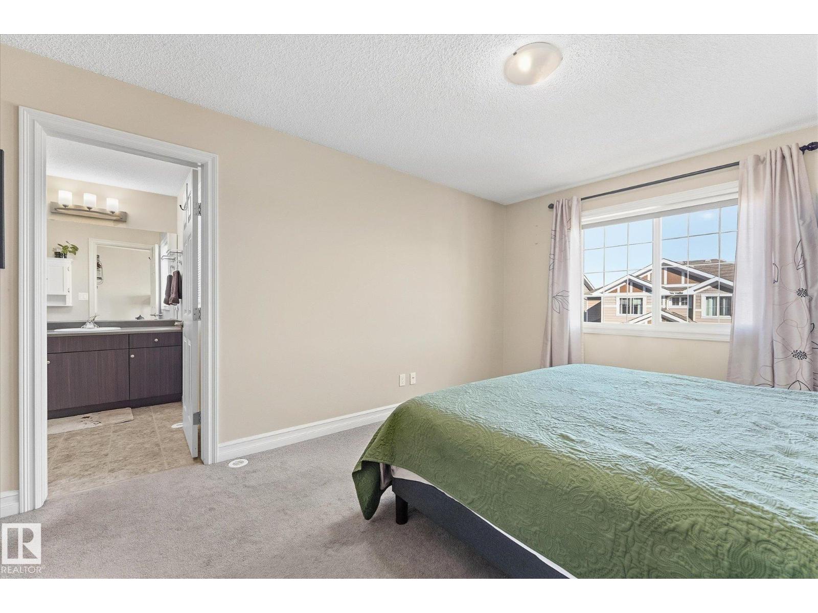 #39 219 Charlotte Wy Property Photo 22