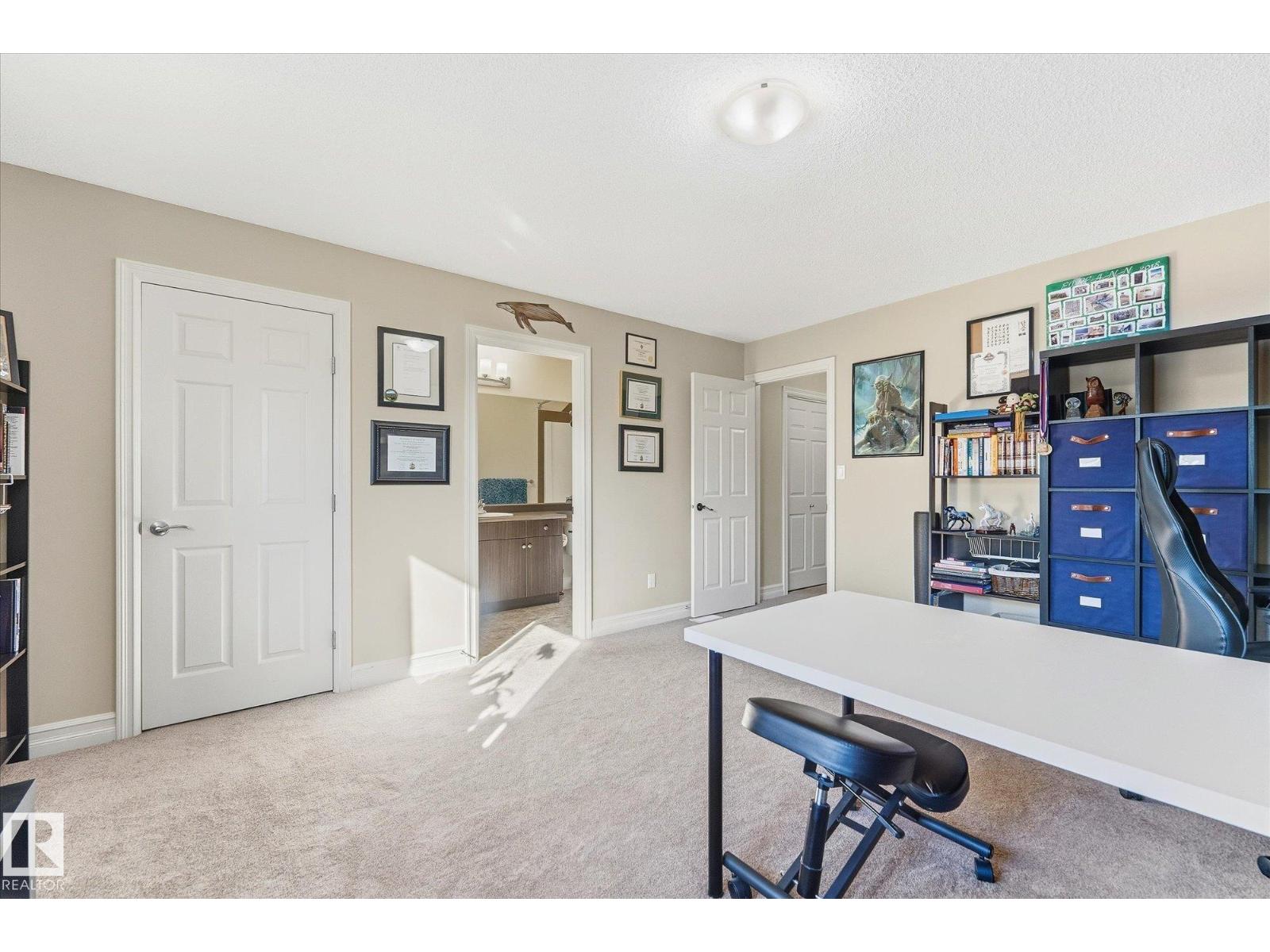 #39 219 Charlotte Wy Property Photo 26