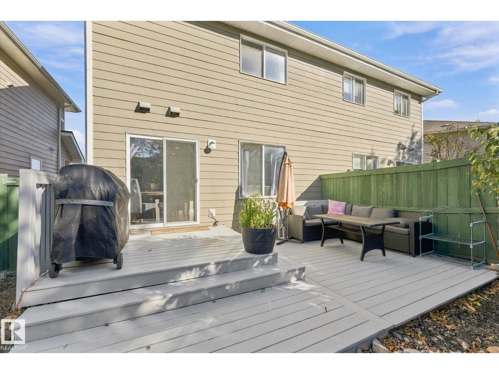#39 219 Charlotte Wy Property Photo 35