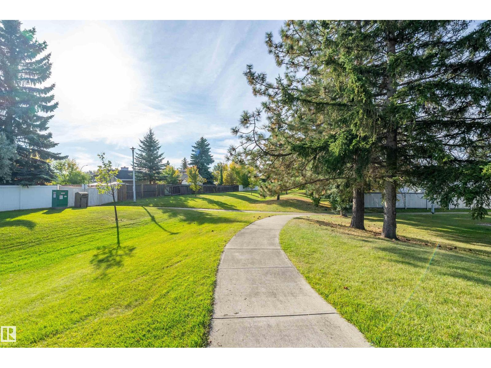 #39 12604 153 Av Nw Property Photo 34