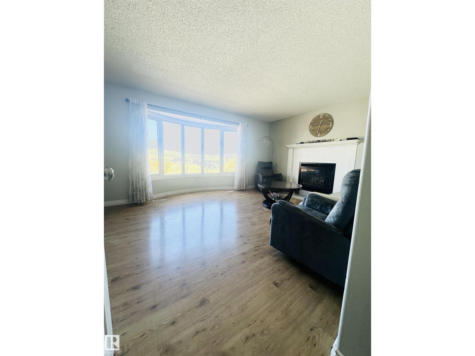 289 Tocher Av Property Photo 8