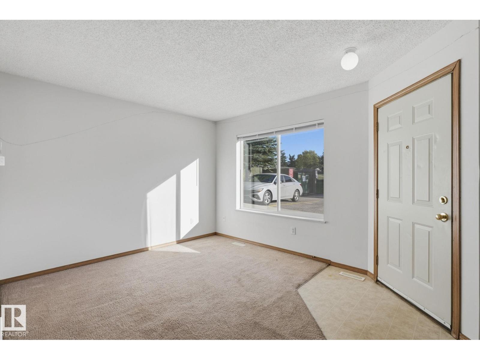 #408 610 King St Property Photo 3
