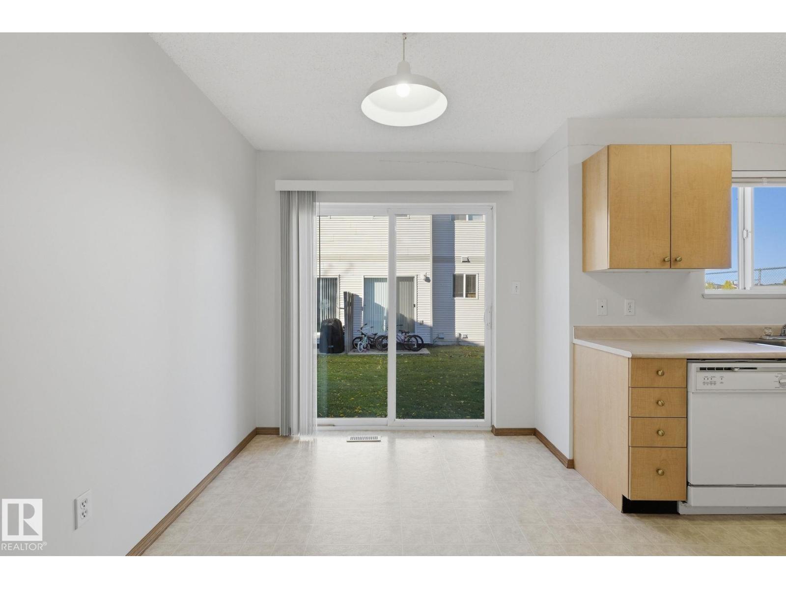 #408 610 King St Property Photo 11