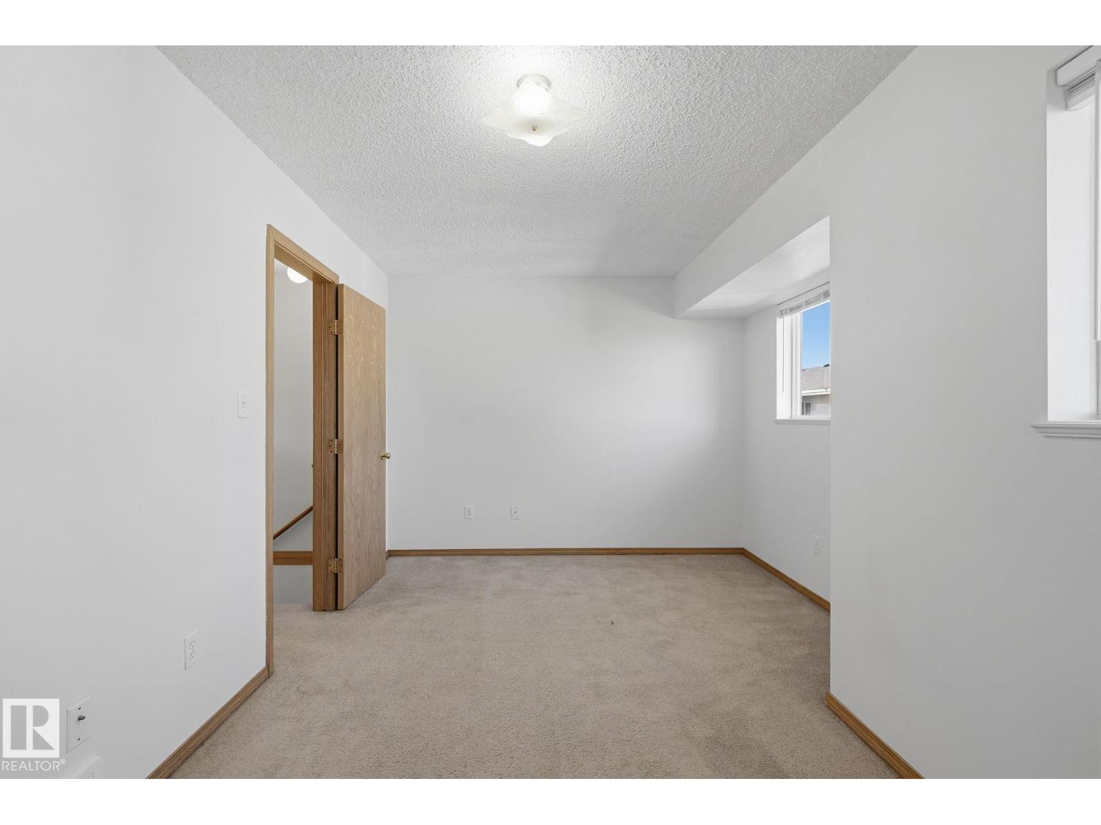 #408 610 King St Property Photo 16