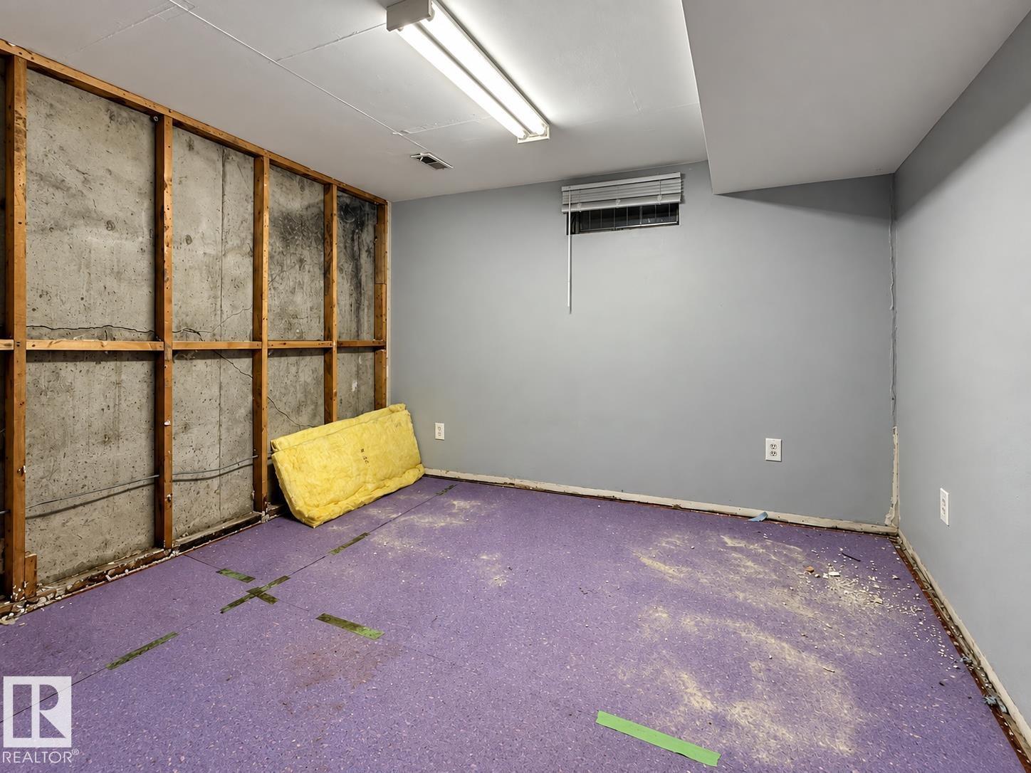 12204 40 Av Nw Property Photo 18
