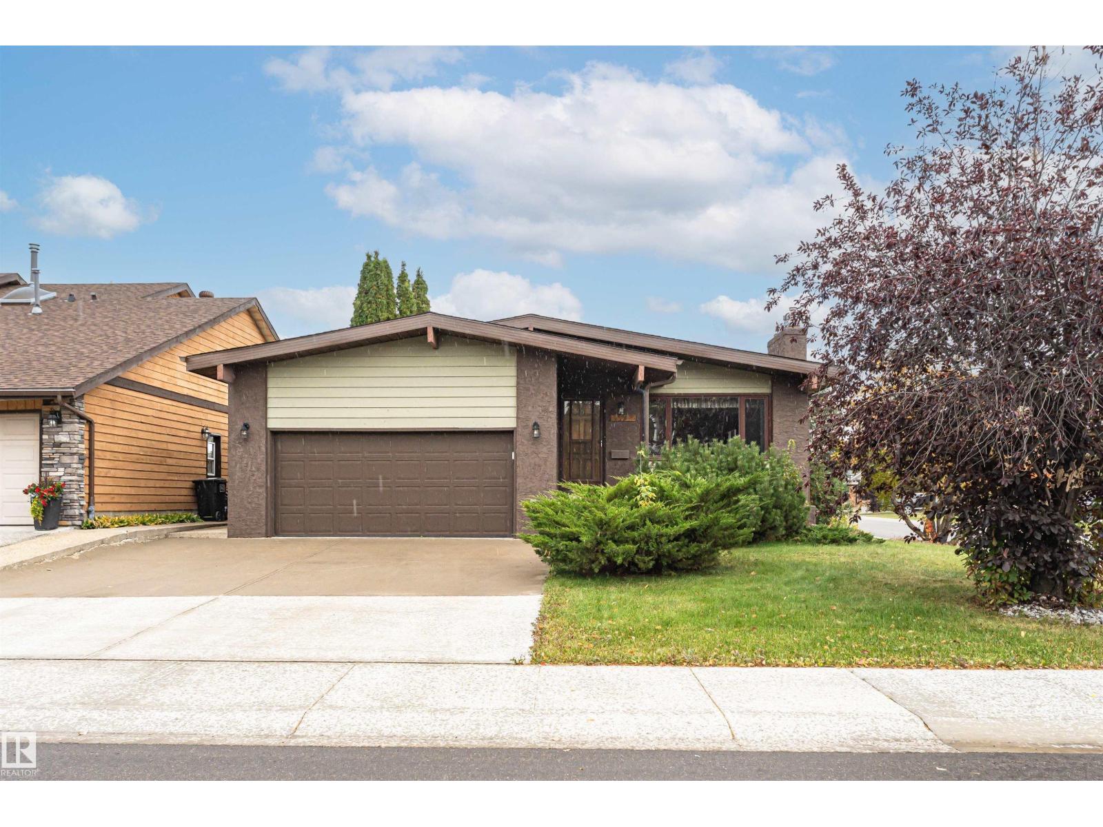 15903 111 St Nw Property Photo 1